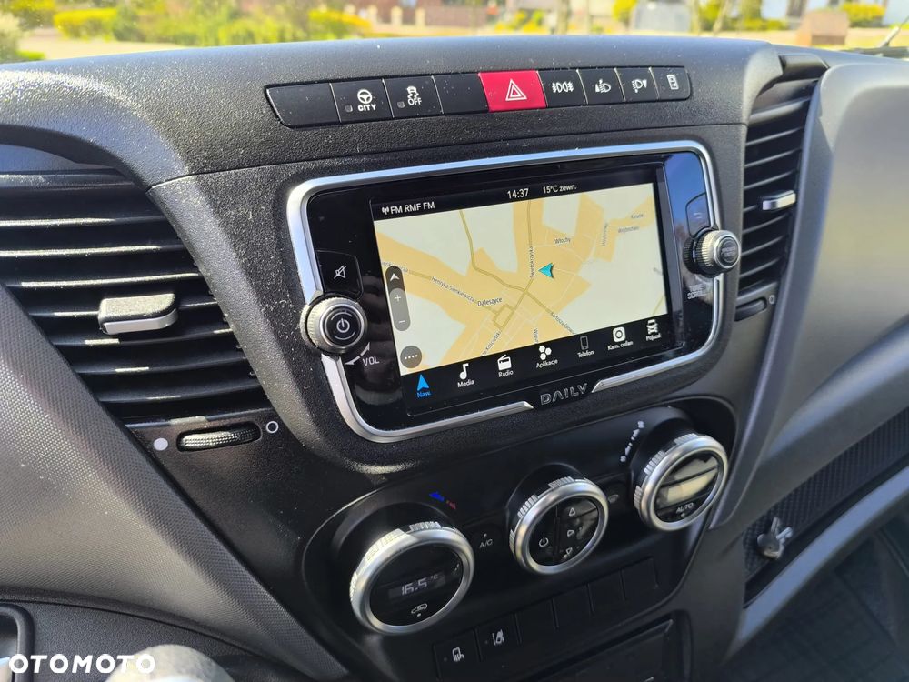 Iveco Daily 70C18 Sypialnia 2 Łóżka, WINDA!, 15 Palet, 2x Firana + Zsuwany Dach! - 26