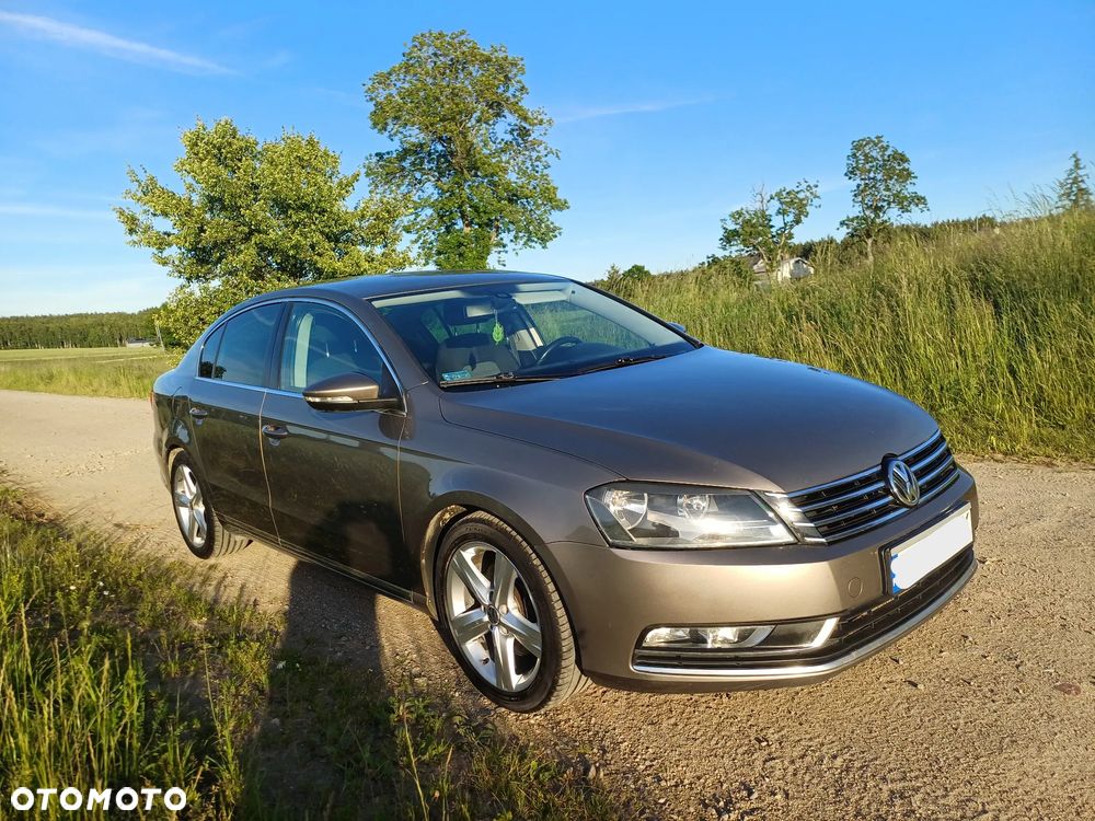 Volkswagen Passat 2.0 TDI 4Motion BlueMotion Technol Comfortline - 3