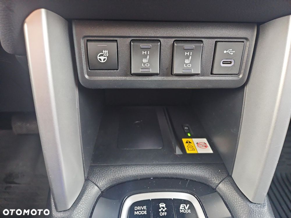 Toyota Corolla Cross - 22