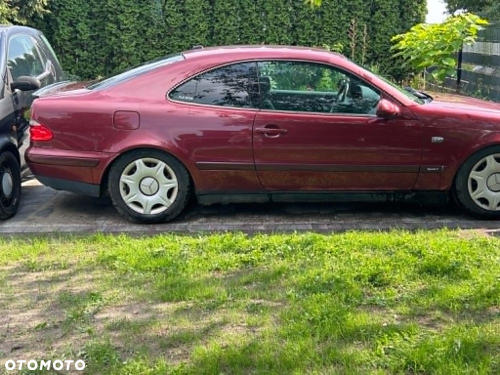 Mercedes-Benz CLK - 2