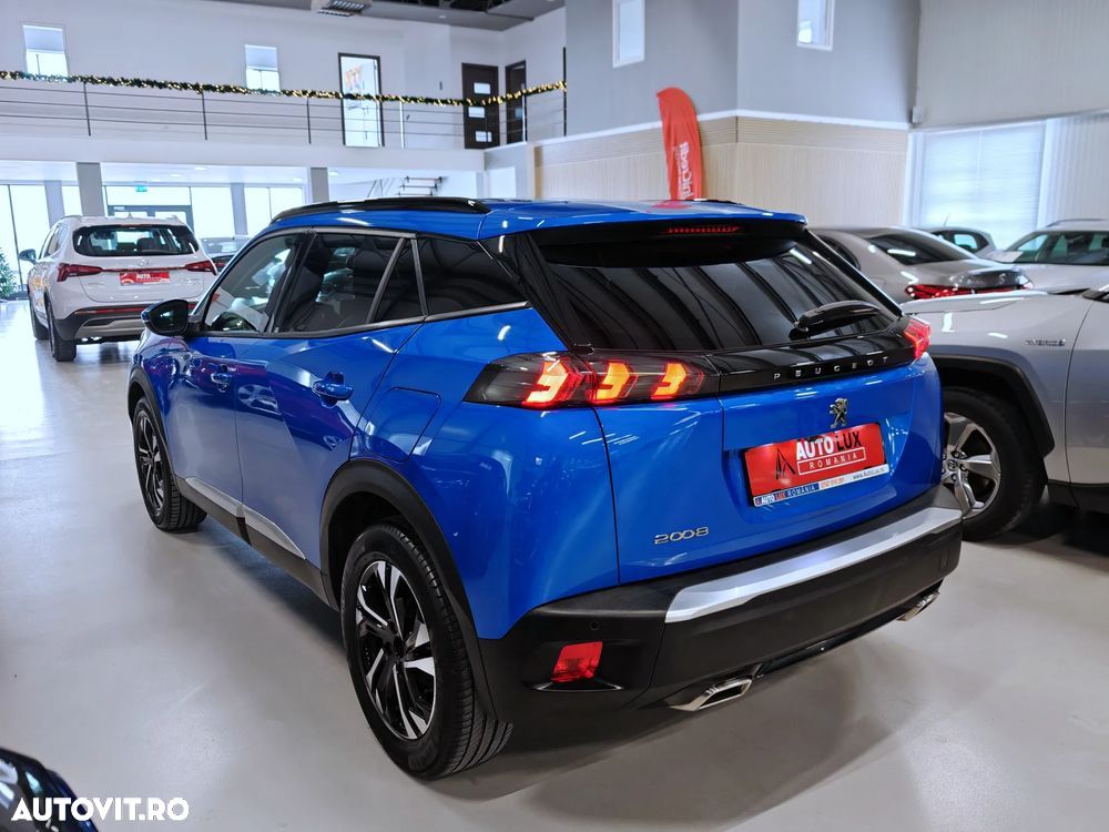 Peugeot 2008 PureTech 130 EAT8 Allure - 2