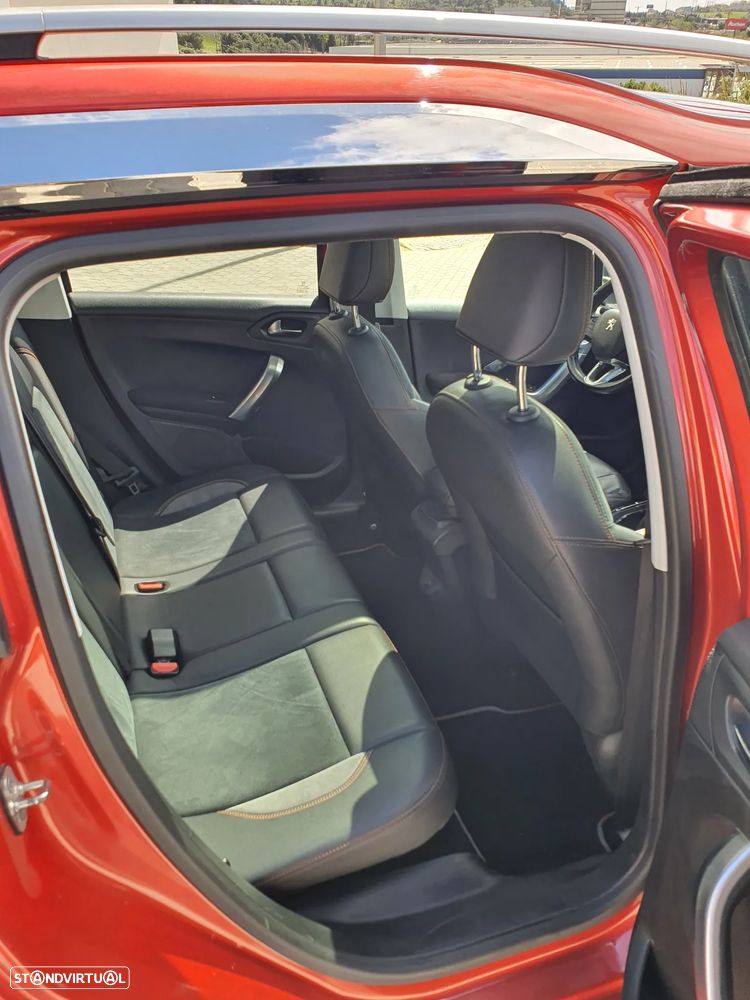 Peugeot 2008 PureTech 130 Stop&Start Allure - 33