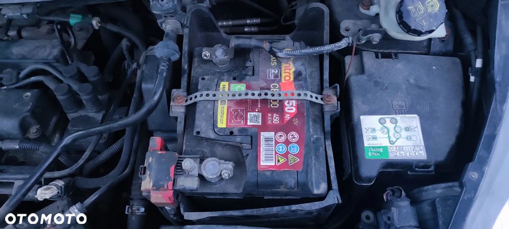 Ford Fiesta 1.4 Ghia - 25