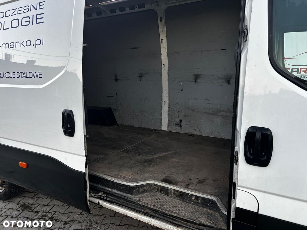 Iveco DAILY - 7
