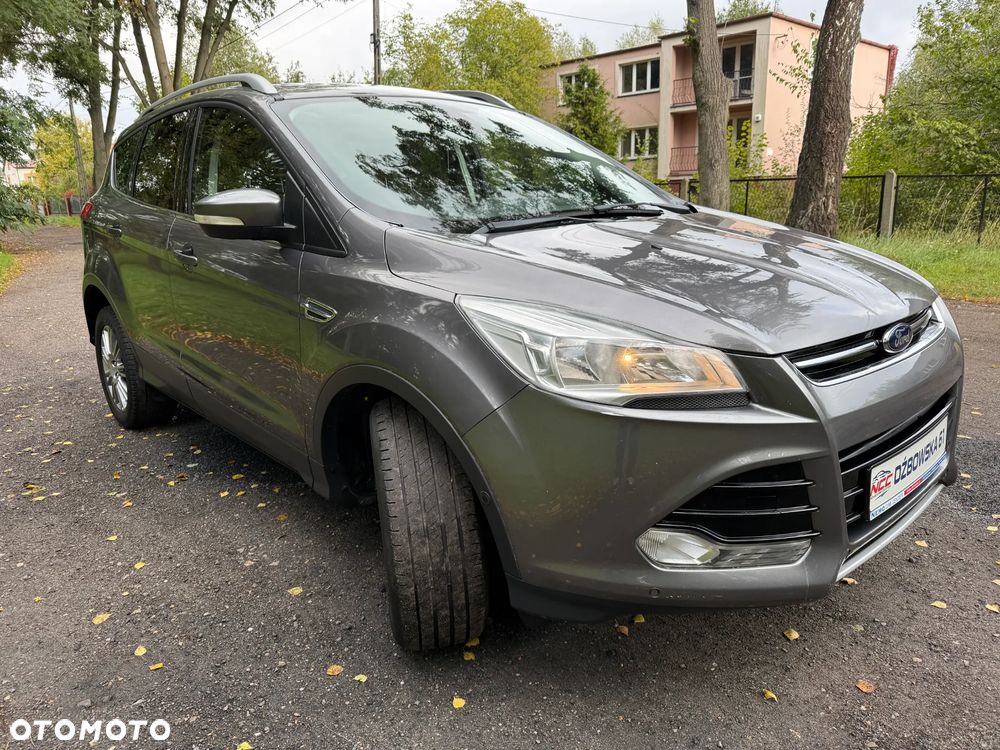 Ford Kuga 2.0 TDCi 2x4 Titanium - 5
