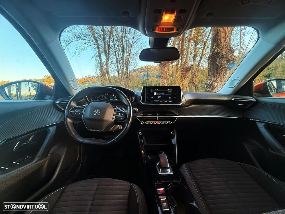 Peugeot e-2008 Style - 15