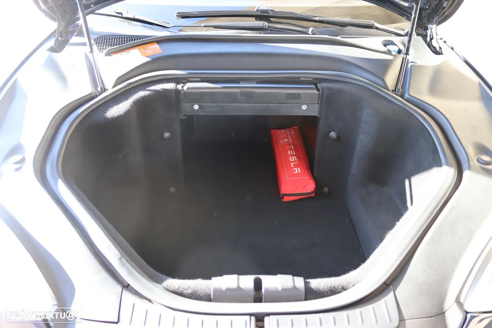 Tesla Model S Performance - 12