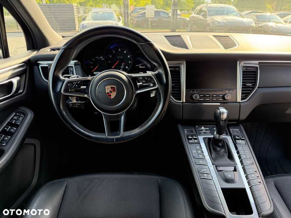 Porsche Macan - 13
