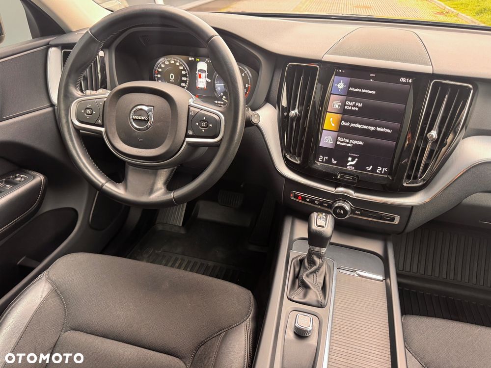 Volvo XC 60 D4 AWD Momentum - 26
