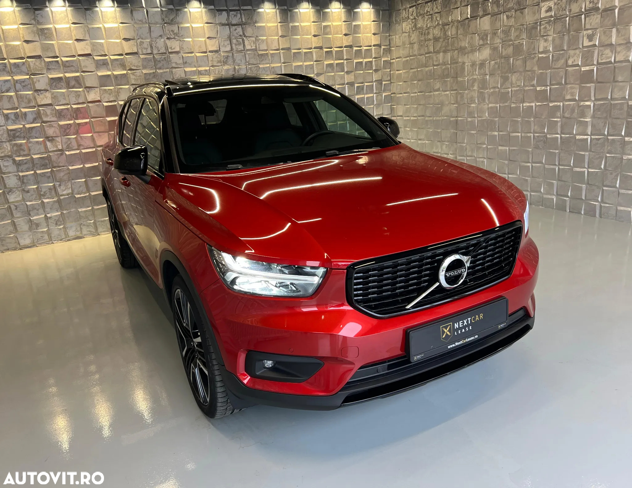 Volvo XC 40 D4 AWD Geartronic R-Design - 3