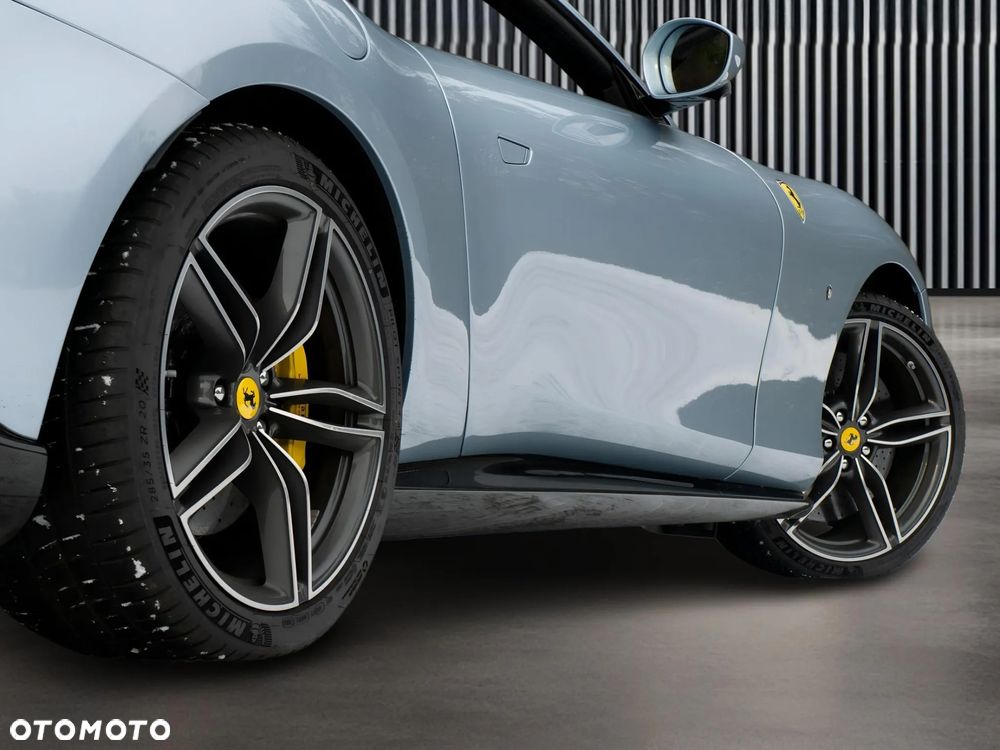 Ferrari Roma Spider - 11