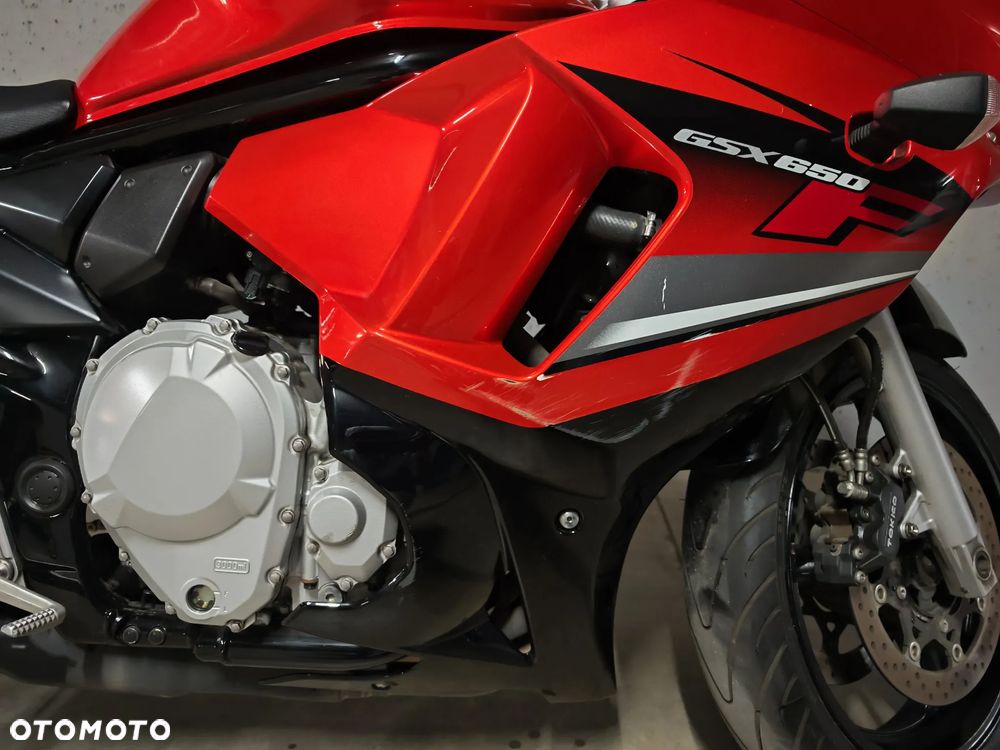 Suzuki GSX - 8