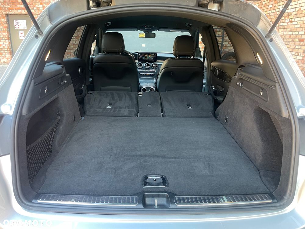 Mercedes-Benz GLC 220 d 4Matic 9G-TRONIC AMG Line - 11