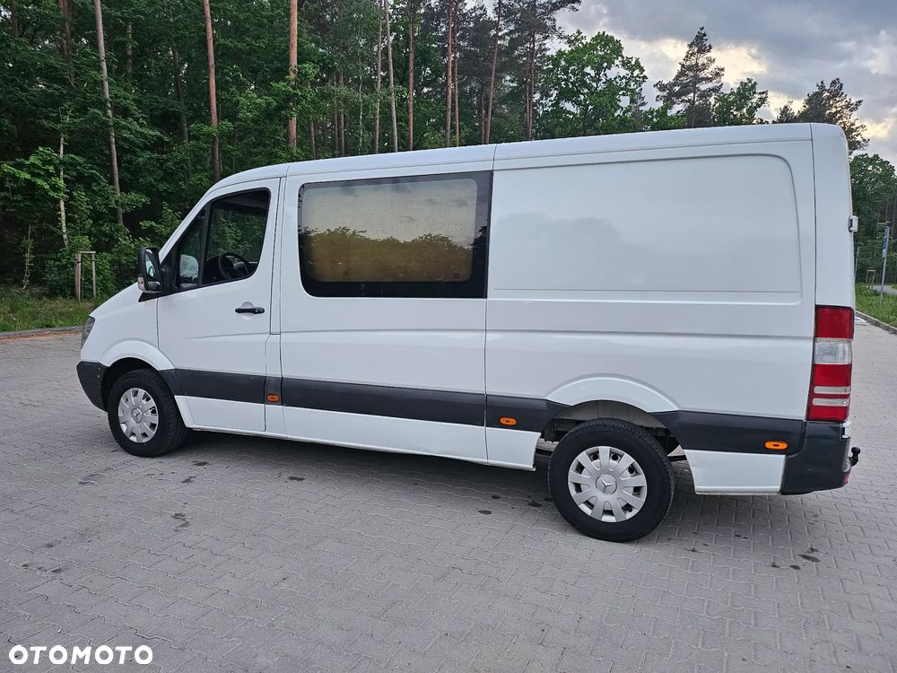 Mercedes-Benz Sprinter - 11