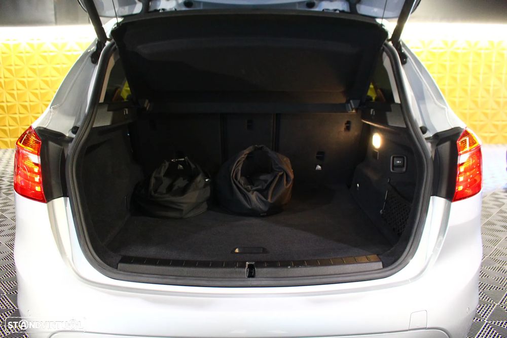 BMW 225xe Active Tourer Line Luxury - 19