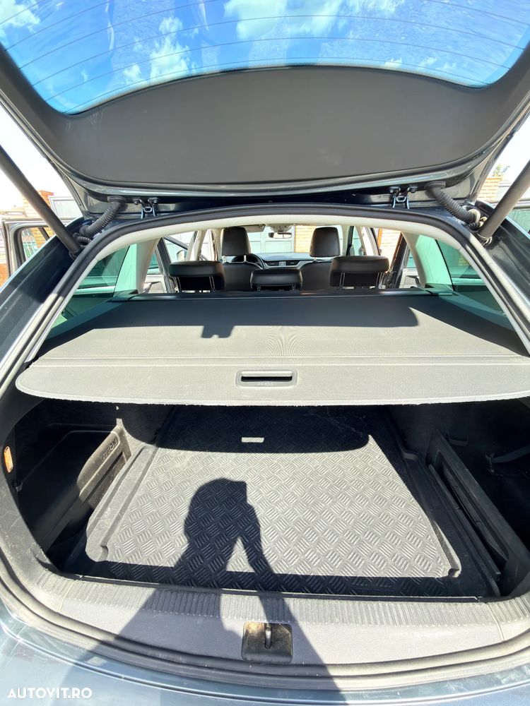 Skoda Octavia 2.0 TDI DSG Style - 9