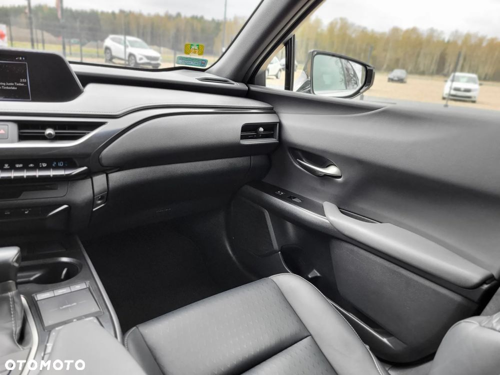 Lexus UX 200 GPF Business 2WD - 11