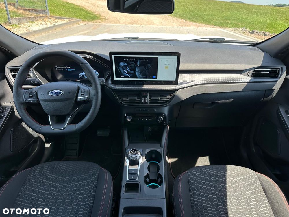 Ford Kuga 2.5 Duratec FHEV ST-LINE - 9
