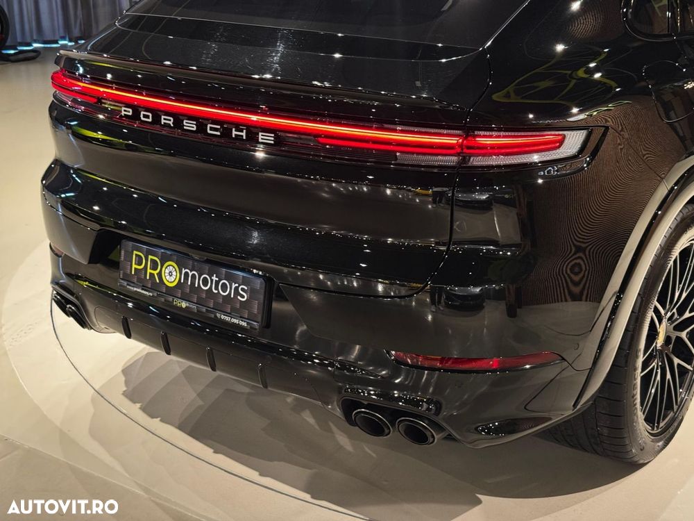 Porsche Cayenne Coupe - 8