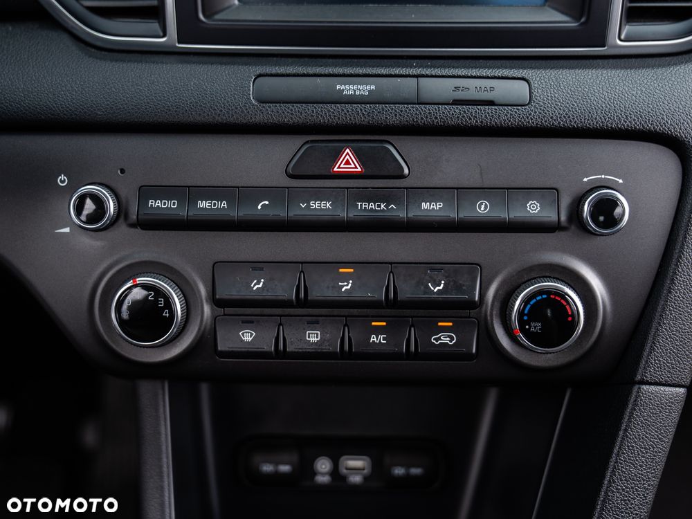 Kia Sportage 1.6 GDI L Business Line Plus 2WD - 33