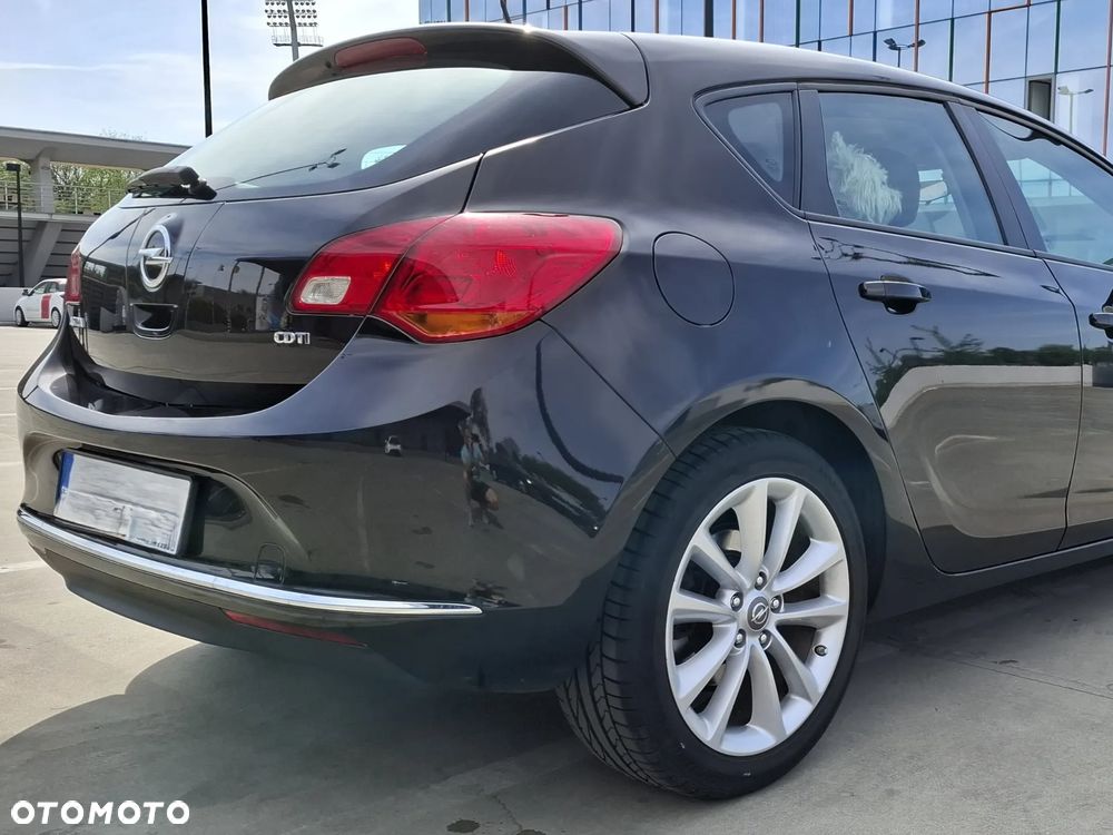 Opel Astra 1.6 CDTI Essentia - 3