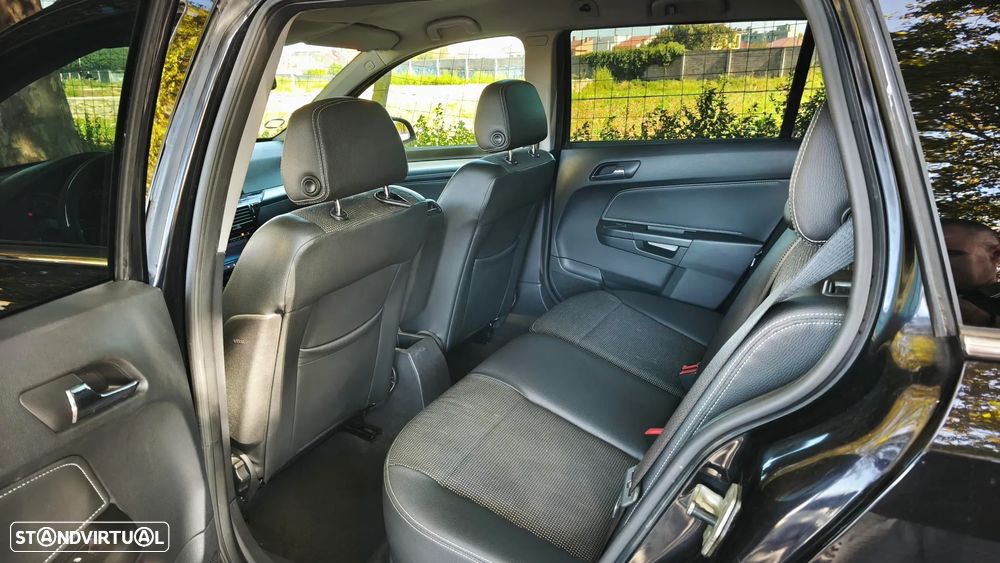 Opel Astra 1.7 CDTi Cosmo - 22