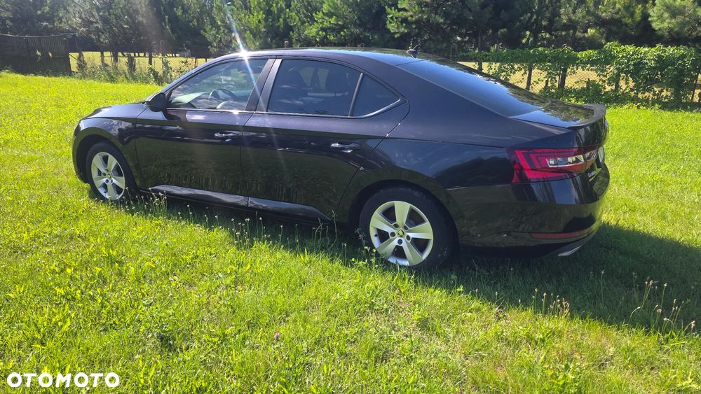 Skoda Superb 2.0 TDI Active - 7