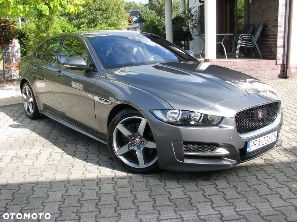 Jaguar XE 20d R-Sport - 3