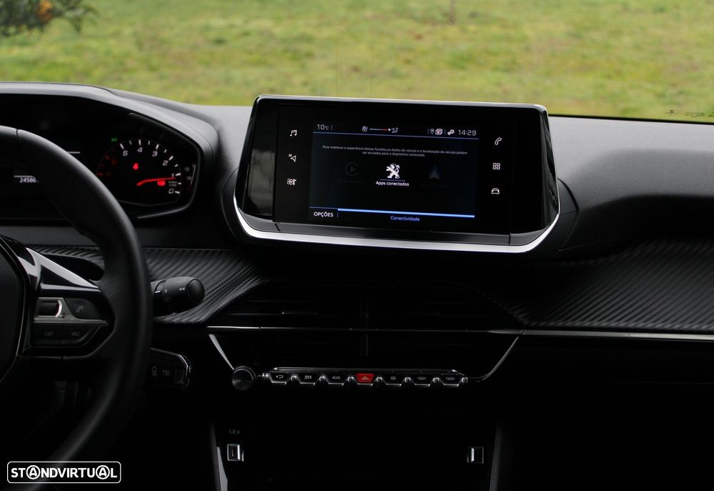 Peugeot 208 1.2 PureTech Active Pack - 32