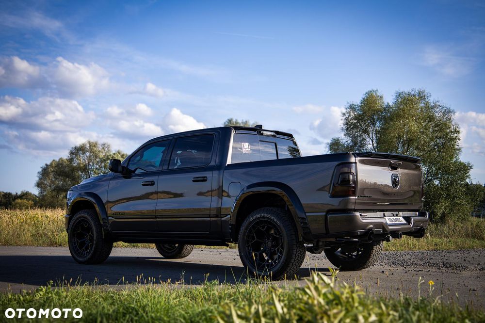 RAM 1500 - 17