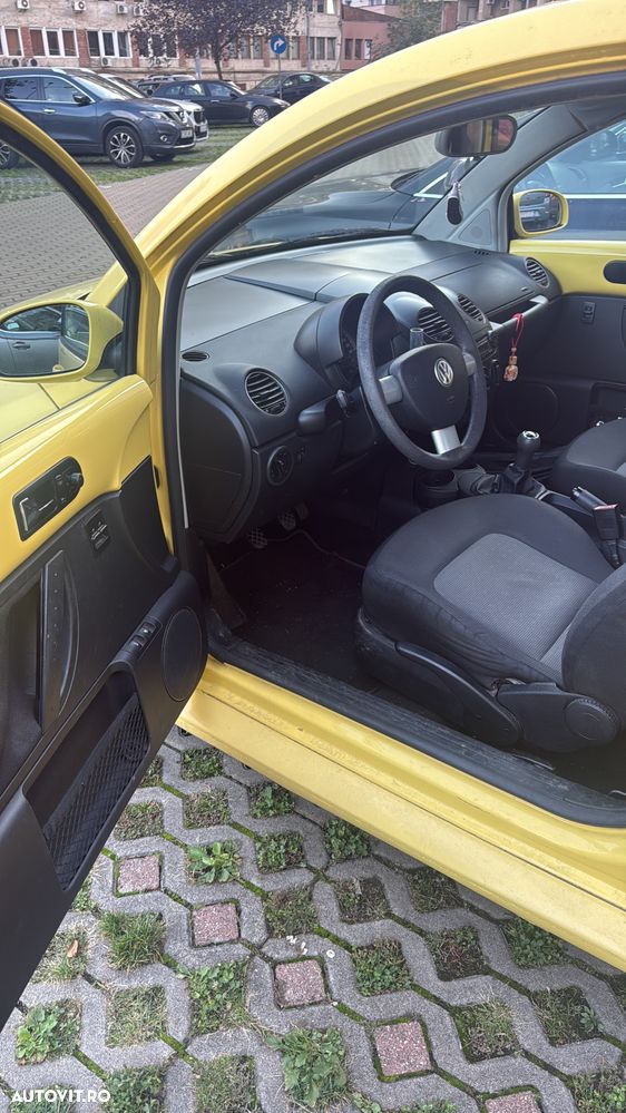 Volkswagen New Beetle 1.6 - 4