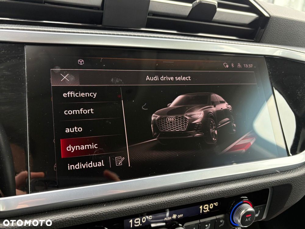 Audi Q3 Sportback - 30