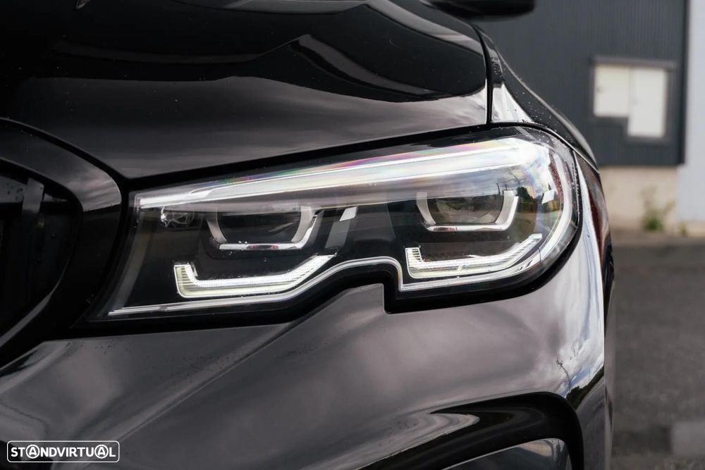 BMW 330 e Pack M Auto - 30