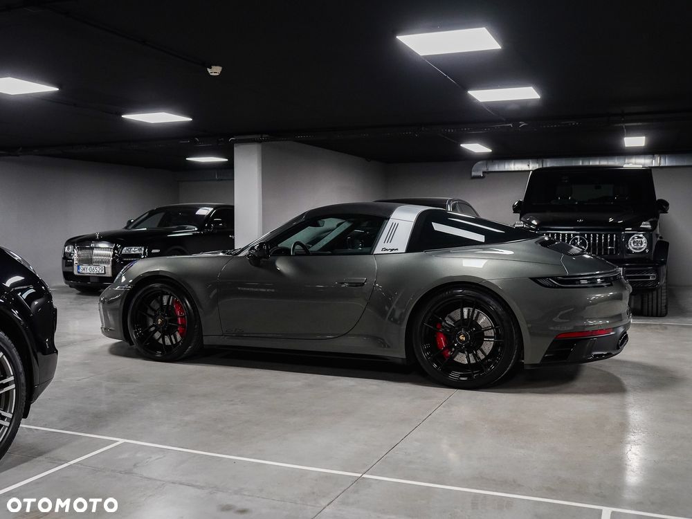Porsche 911 Targa 4 GTS - 27