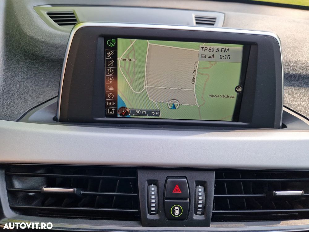 BMW X1 - 24