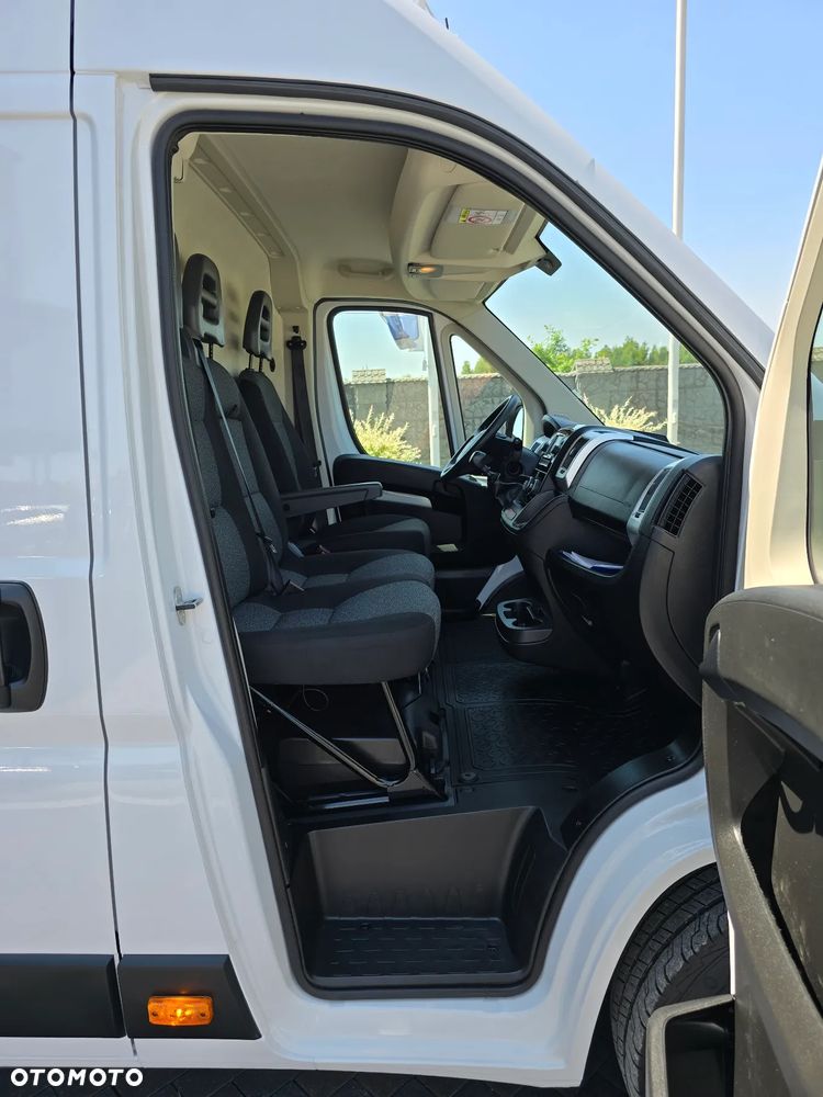 Fiat DUCATO L4H2 MAXI SILNIK 2,3 IVECO 140KM 85 Tyś km SALON PL SERWIS DO OSTATNIEGO Km TEMPOMAT KAMERA COFANIA KLIMA BAGAŻNIK DACHOWY - 24