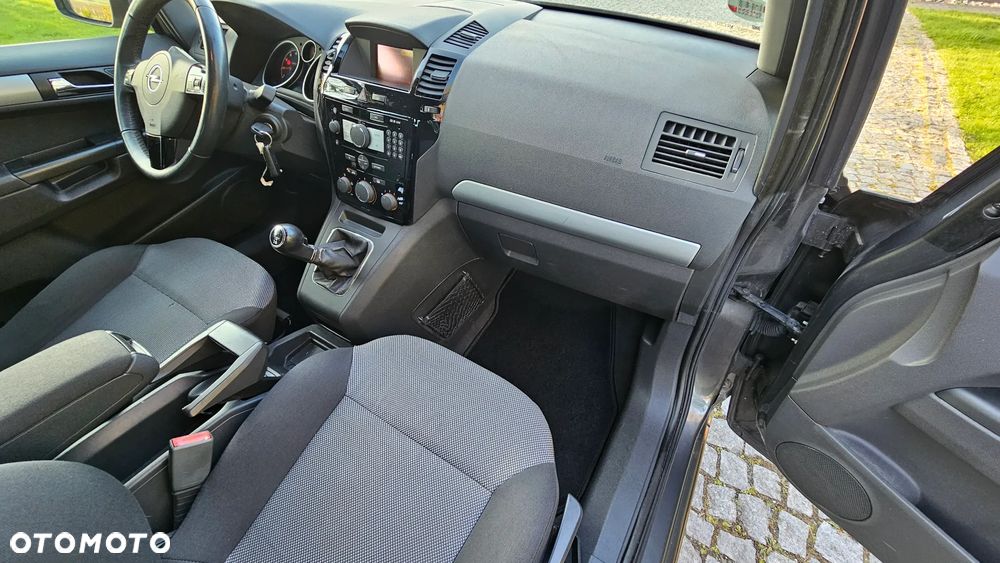Opel Zafira 1.8 Family Plus - 9