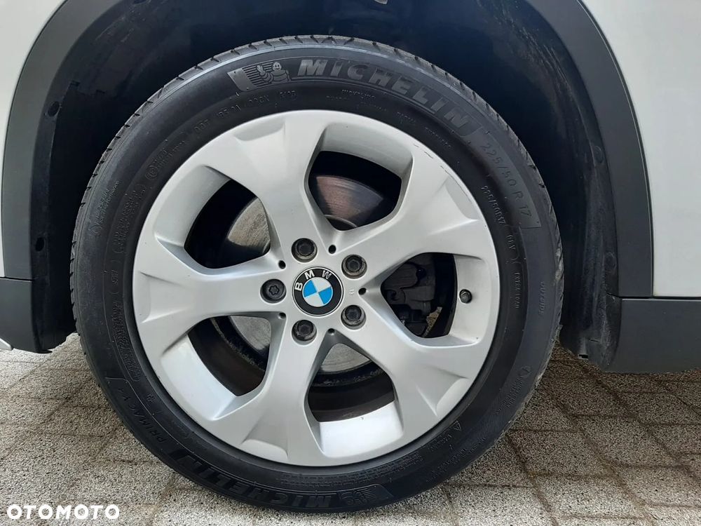 BMW X1 sDrive18d xLine - 37