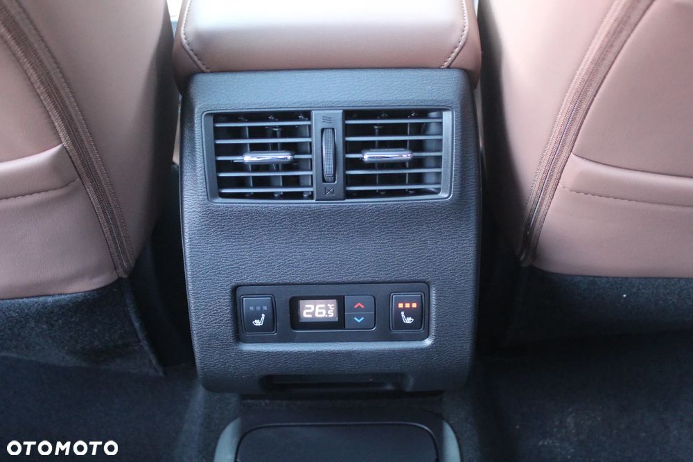 Mitsubishi Outlander Instyle Plus - 27