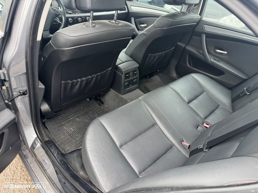 BMW 520 dA Executive - 9
