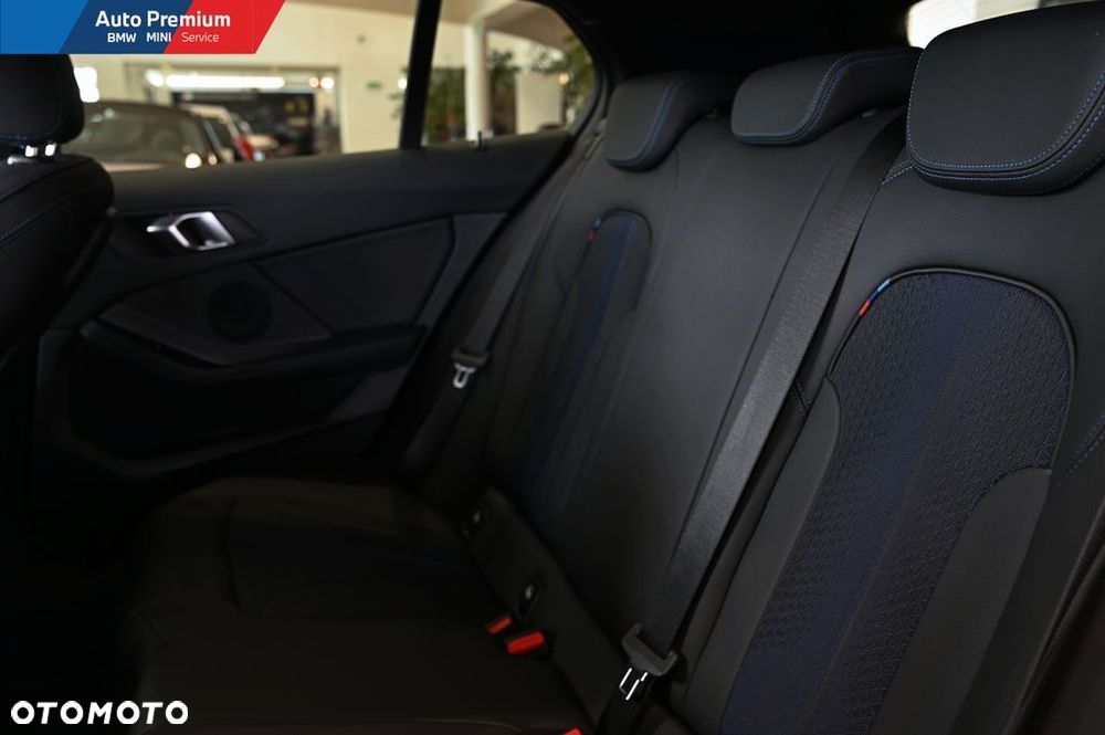 BMW Seria 1 118i M Sport - 11