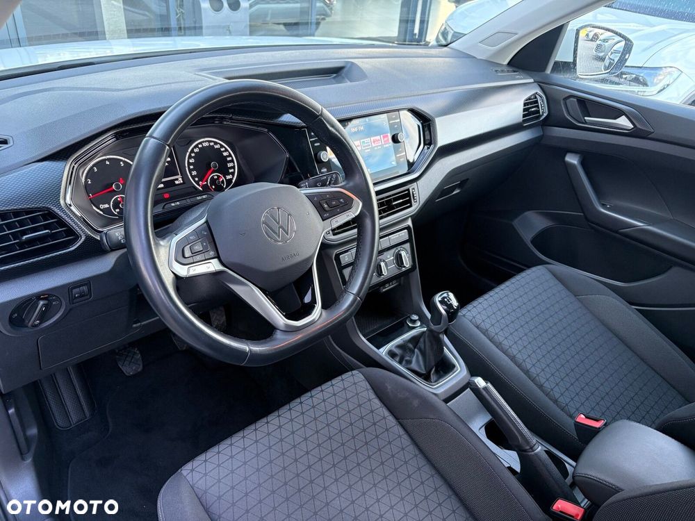 Volkswagen T-Cross - 12