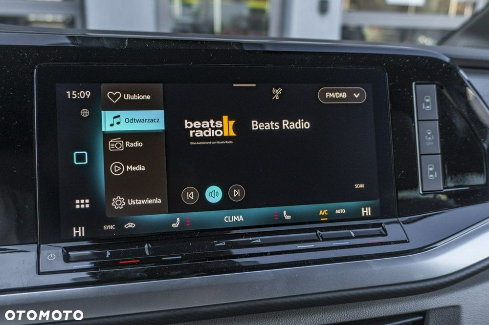 Volkswagen Multivan - 27