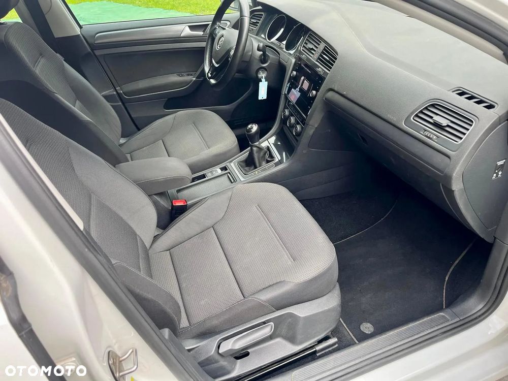 Volkswagen Golf 1.6 TDI (BlueMotion Technology) Comfortline - 15