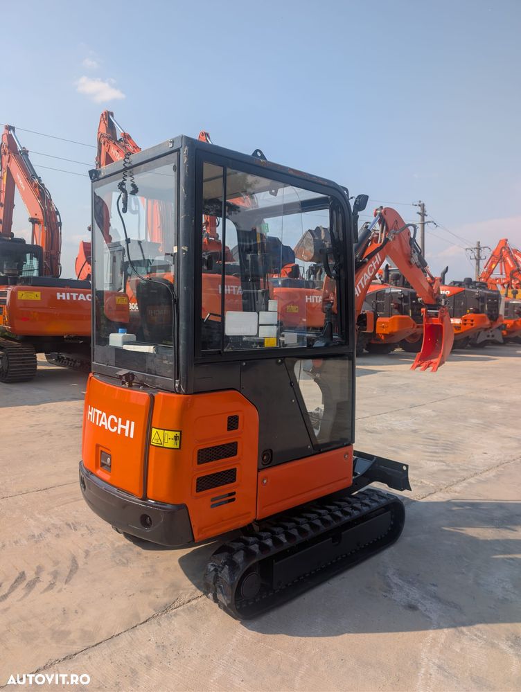 Hitachi 2 tone, Adancime sapare 2,5m, ZX19-6, CUPLA RAPIDA+3 CUPE  NOI, inst picon pe brate, lama nivelare, senile 90% ok EXTENSIBILE, camera spate, latime 1m, posibilitatea leasing 4 ani-PROMOTIE 21.900 EUR+Tva - 17