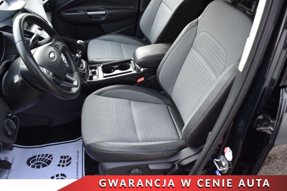 Ford Kuga 1.5 EcoBoost 2x4 Titanium - 10