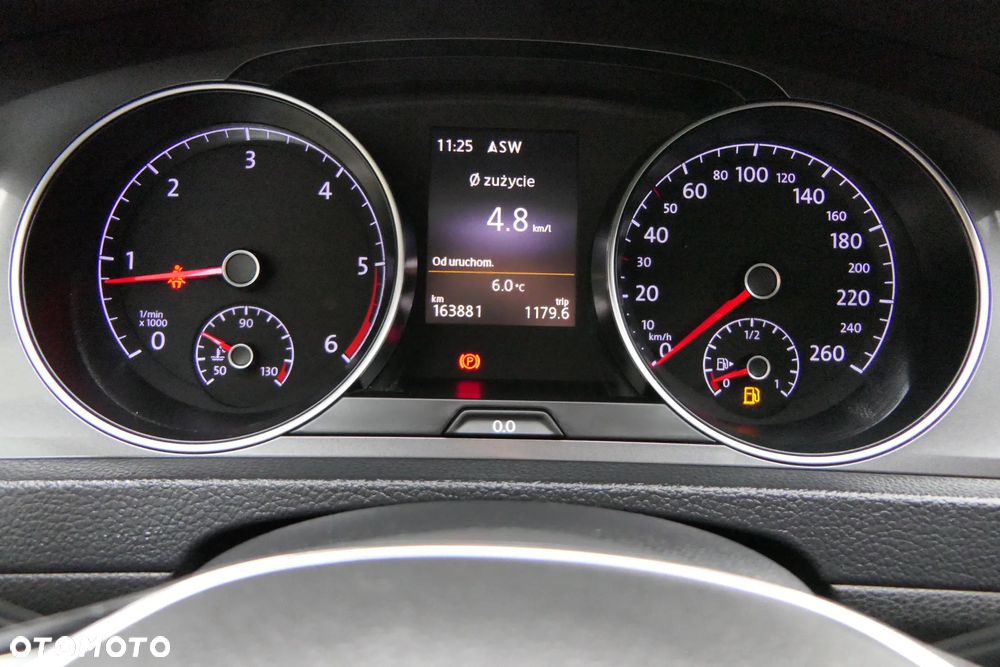 Volkswagen Golf 2.0 BlueTDI 4Motion Comfortline - 26