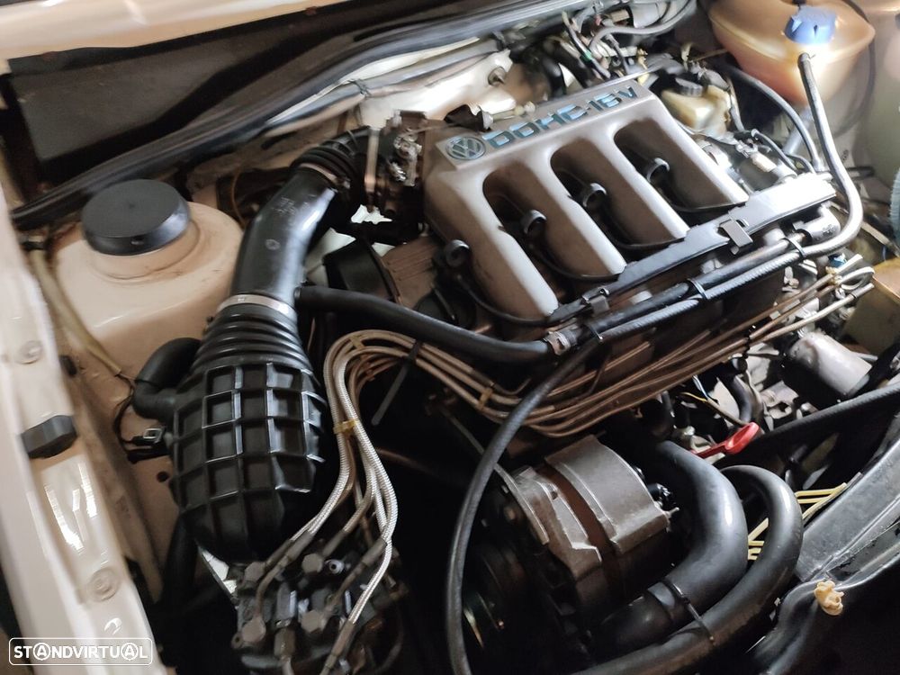 VW Golf 1.8 GTI 16V - 36