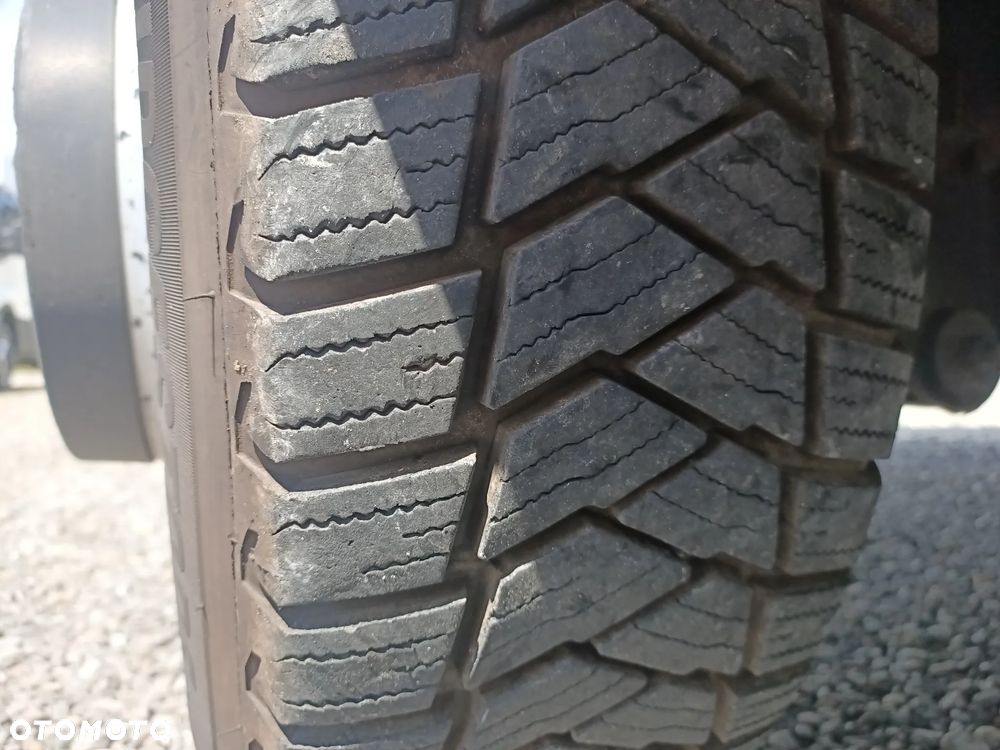 Iveco 70C18 Kontener Winda Boczne Drzwi Niski Przebieg - 27