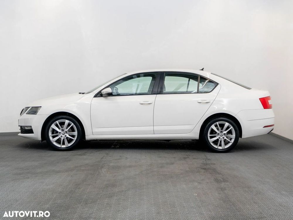 Skoda Octavia - 2